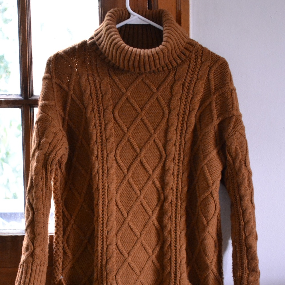 Perfect for Fall! Knit, sweater-dress.